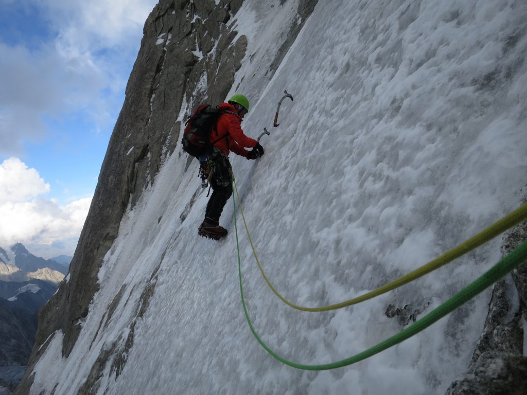 Ľadové dĺžky na pilieri