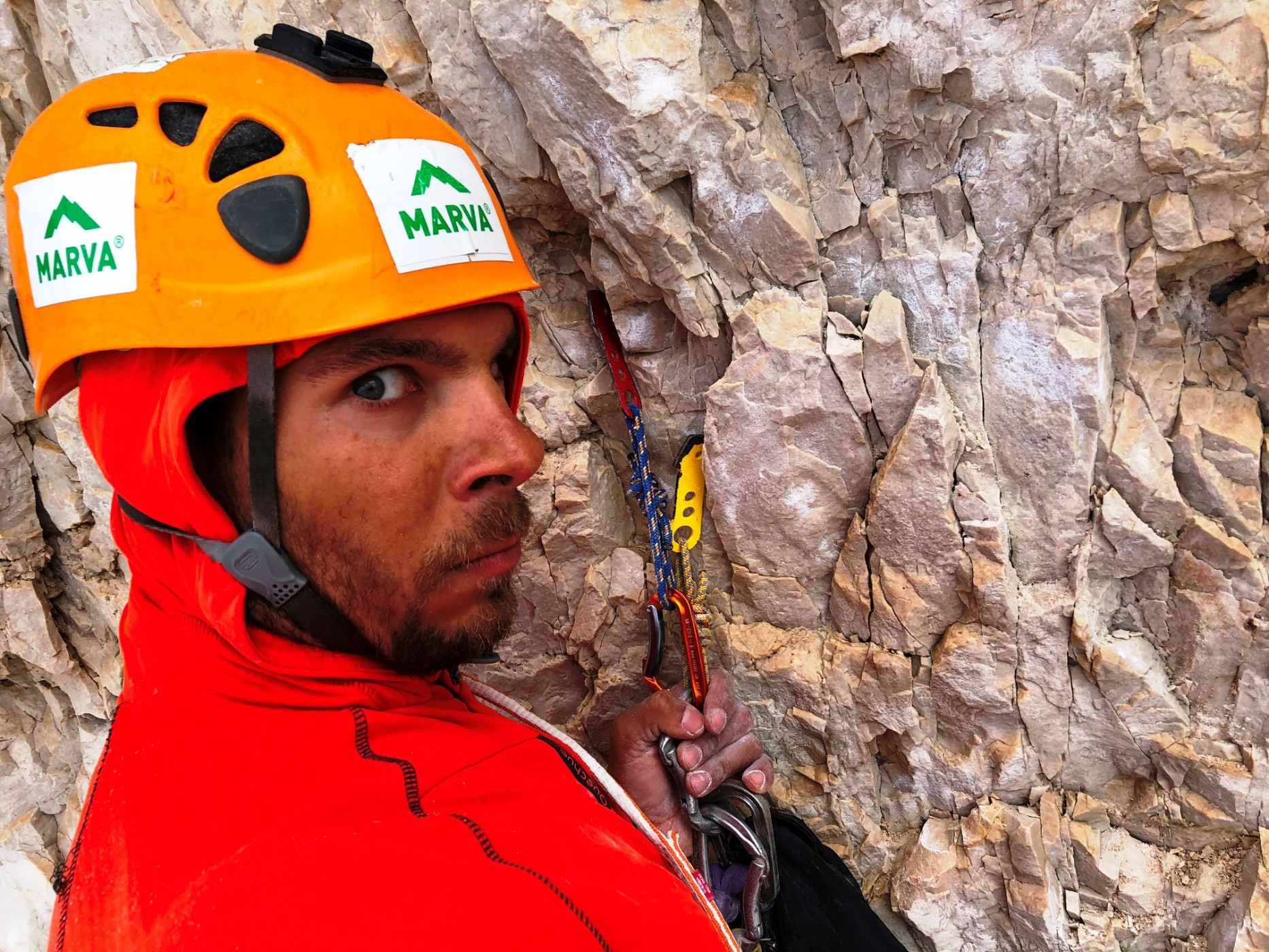 Strašidelné jedničky v lámavej skale