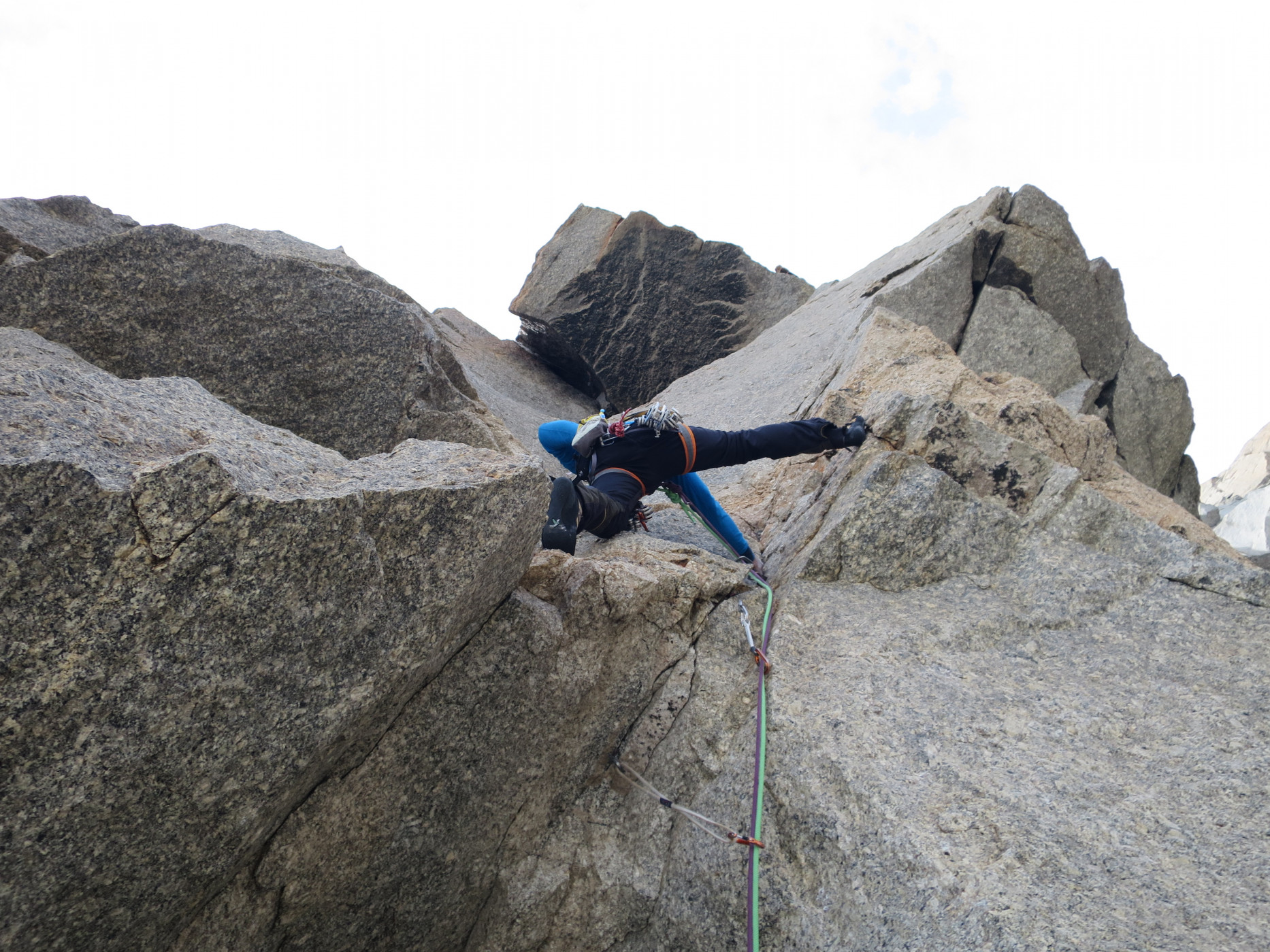 Úvodný boulder v kľúčovej dĺžke